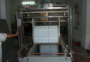 【【廠家直銷】深圳電鍍設(shè)備 半自動滾鍍線成套設(shè)備 質(zhì)量保障】價格_廠家_圖片 -